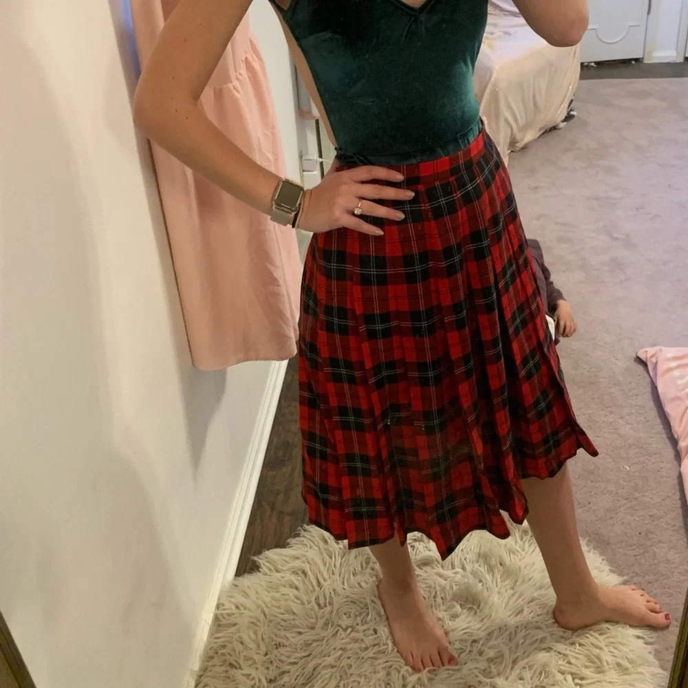 Pendleton | Vintage Red Plaid pleated Midi Skirt - Picture 5 of 7